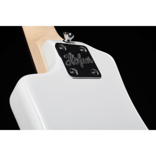 Коротышка Хефнер Сигнально-белый Höfner Shorty Signal White