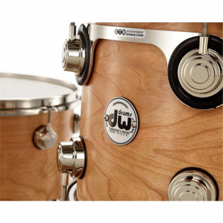 Барабанная установка DW Lacquer Specialty Oak Natural DW Lacquer Specialty Oak Natural