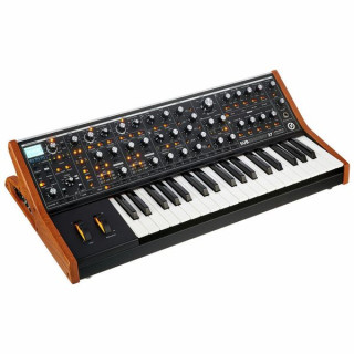 Синтезатор Moog Subsequent 37 Moog Subsequent 37