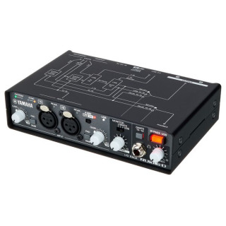 Yamaha RUio16-D Yamaha RUio16-D