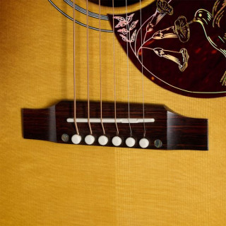 Gibson Hummingbird Elegant Koa HoneyB Gibson Hummingbird Elegant Koa HoneyB