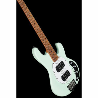 Стерлинг от Music Man StingRay 34 HH MN Дафна Блю Sterling by Music Man StingRay 34 HH MN Daphne Blue
