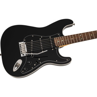 Фендер MIJ Act Modern Strat RW BLK Fender MIJ Act Modern Strat RW BLK