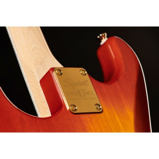 Сквайр, 40-я годовщина. Страт SSB Squier 40th Anniv. Strat SSB