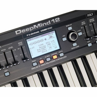 Behringer DeepMind 12 Набор №416225 Behringer DeepMind 12 Bundle №416225