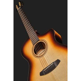 Breedlove Artista Pro Concerto BA CE W/C Breedlove Artista Pro Concerto BA CE W/C