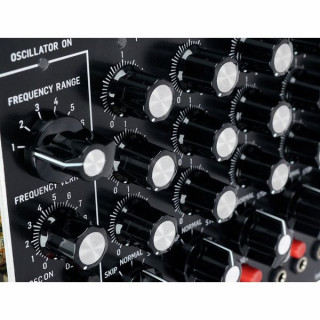 Последовательный контроллер Behringer 960 Behringer 960 Sequential Controller