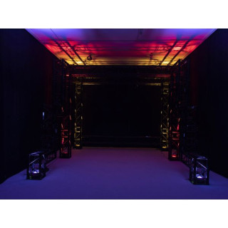 Светильник Eurolite LED TL-4 QCL RGB+UV Trusslight Eurolite LED TL-4 QCL RGB+UV Trusslight