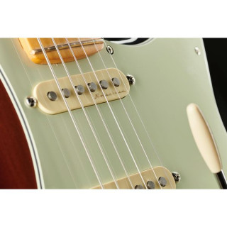 Fender Player Plus Strat HSS MN 3CSB Fender Player Plus Strat HSS MN 3CSB