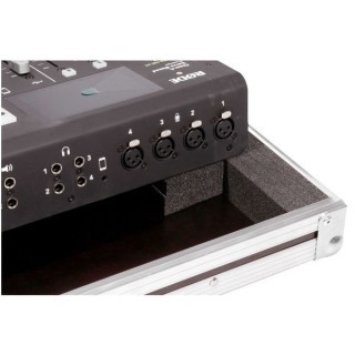 Тон Кейс ездил на Rodecaster Pro Thon Case Rode Rodecaster Pro