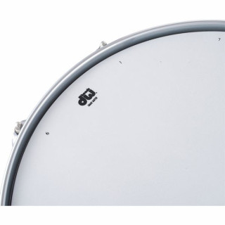 Тонкая алюминиевая ловушка DW 14"x5,5" DW 14"x5,5" Thin Aluminium Snare