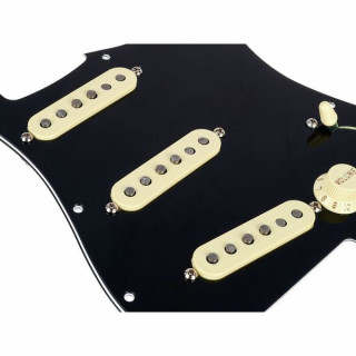 Накладка на крыло с предварительной проводкой ST 69 BK Fender Pre-Wired ST Pickguard 69 BK