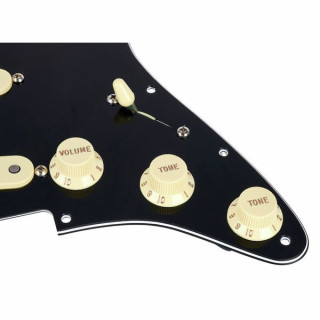 Накладка на крыло с предварительной проводкой ST 69 BK Fender Pre-Wired ST Pickguard 69 BK