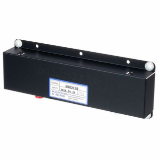 Intellijel разрабатывает средний резервуар Springray Intellijel Designs Springray Medium Tank