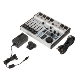 Поток Behringer 8 Набор №557383 Behringer Flow 8 Bundle №557383
