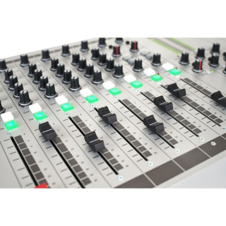 Производство USB-радиоприемников D&R Airmate D&R Airmate USB Radio Production