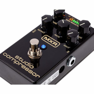 Педаль эффектов MXR M76 Studio Compressor MXR M76 Studio Compressor