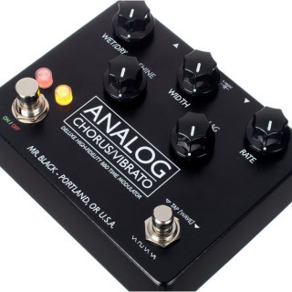 Мистер Блэк Педалирует Аналоговый припев/Вибрато Делюкс Mr. Black Pedals Analog Chorus/Vibrato Deluxe