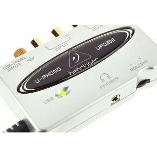 Аудиоинтерфейс Behringer UFO202 Behringer UFO202