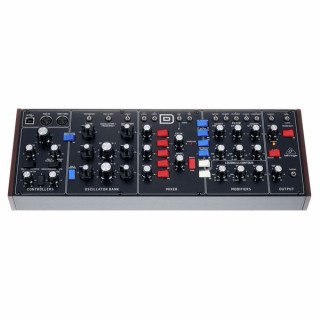 Синтезатор Behringer Model D Behringer Model D