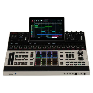AKAI Professional MPC XL Набор №639675 AKAI Professional MPC XL Bundle №639675