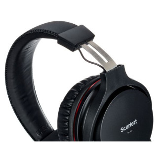 Focusrite Scarlett Solo Studio 4-го поколения. Focusrite Scarlett Solo Studio 4th Gen.