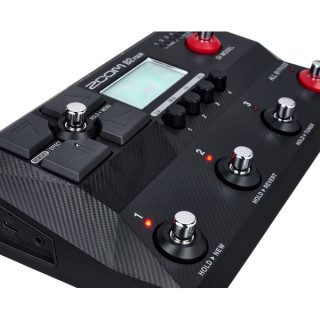 Басовый процессор Zoom B2 FOUR