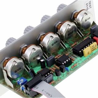 Фильтр Doepfer A-124 Wasp Filter Doepfer A-124 Wasp Filter