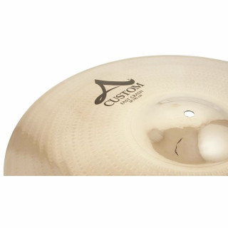 Zildjian 18" A-Изготовленный на заказ быстрый краш-брилл. Zildjian 18" A-Custom Fast Crash Brill.