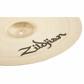 Zildjian 18" A-Изготовленный на заказ быстрый краш-брилл. Zildjian 18" A-Custom Fast Crash Brill.