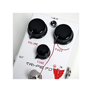 Педаль эффектов Wren & Cuff Tri-Pie '70 - Fuzz Wren & Cuff Tri-Pie '70 - Fuzz