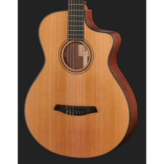 Furch GNc2-CW VTC с шириной грифа 48 мм и GB Furch GNc2-CW VTC a 48mm w/GB