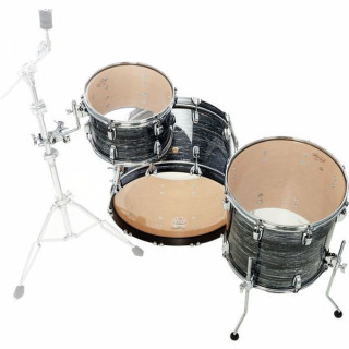 Барабанная установка Ludwig Classic Maple Fab 22 Black Oy. Ludwig Classic Maple Fab 22 Black Oy.