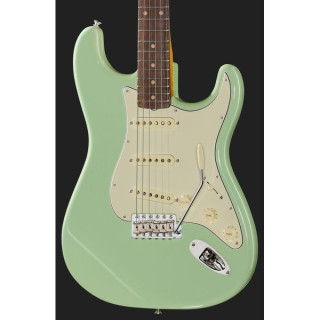 Фендер AV II 61 Strat RW SFG Fender AV II 61 Strat RW SFG