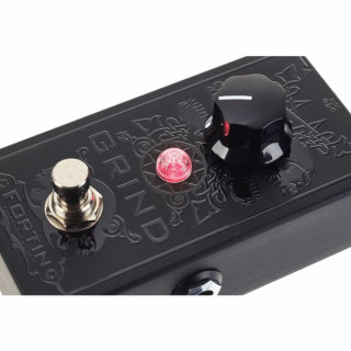 Педаль эффектов Fortin Grind Blackout Boost Fortin Grind Blackout Boost