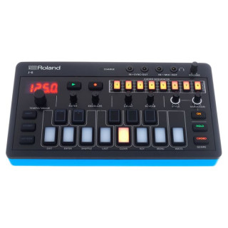 Roland AIRA Compact J-6 Chord Synth Roland AIRA Compact J-6 Chord Synth