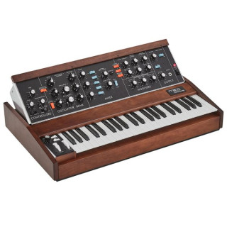 Moog Minimoog Модель D 2022 Moog Minimoog Model D 2022