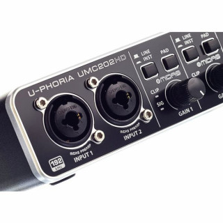 Аудиоинтерфейс Behringer U-Phoria UMC202HD Behringer U-Phoria UMC202HD