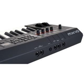 Yamaha MX49 V2 черный Набор №553589 Yamaha MX49 V2 Black Bundle №553589