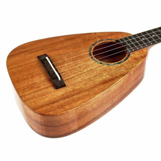 Творения Ромеро на концерте ST Koa Romero Creations ST Concert Koa