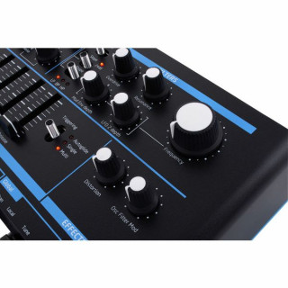 Синтезатор Novation Bass Station II Novation Bass Station II