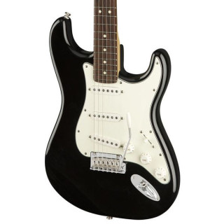 Серия проигрывателей Fender Strat PF BLK Fender Player Series Strat PF BLK