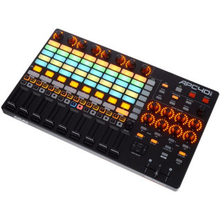 AKAI Professional APC 40 Mk2 Набор №651835 AKAI Professional APC 40 Mk2 Bundle №651835