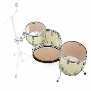 Барабанная установка Ludwig Classic Maple Fab 22 Vint. Wh. Ludwig Classic Maple Fab 22 Vint. Wh.
