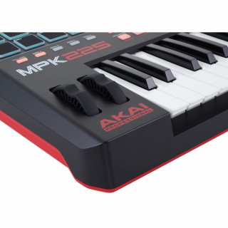 Миди-клавиатура AKAI Professional MPK 225 AKAI Professional MPK 225