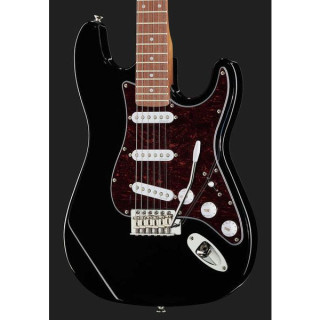 Винтажная серия Harley Benton ST-62 BK Набор №398918 Harley Benton ST-62 BK Vintage Series Bundle №398918