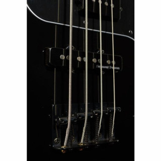 Бас-гитара Fender Duff McKagan DLX P Bass RW BK