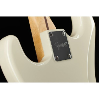 Стратегия сродства Сквайра к множеству ПОТОКОВ Squier Affinity Strat MN OW