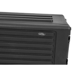 ШКБ R6SW Неглубокий вращающийся кейс SKB R6SW Shallow Roto Rolling Rack