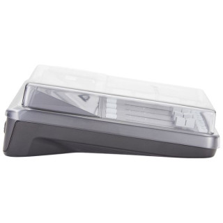 Палубный спасатель ехал верхом на дуэте Родекастеров Decksaver Rode Rodecaster Duo